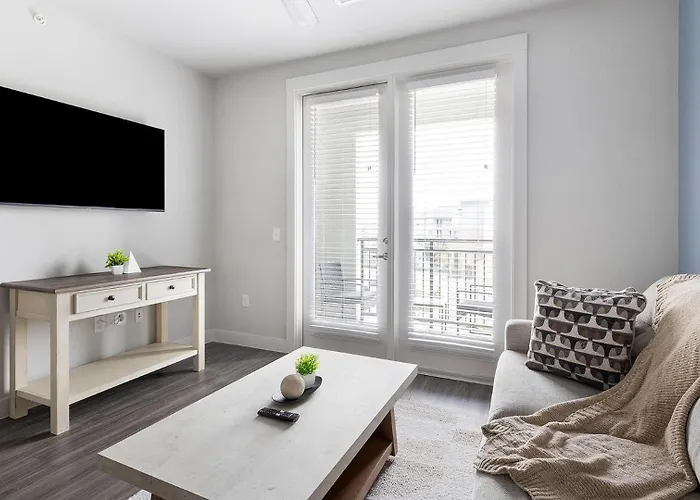 Landing Stunning 1Bd Gym Game Room Apartment *